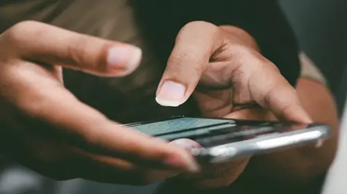 Memahami Perbedaan-Perbedaan Antara Penyebaran Berita Biasa Dan Berita Viral